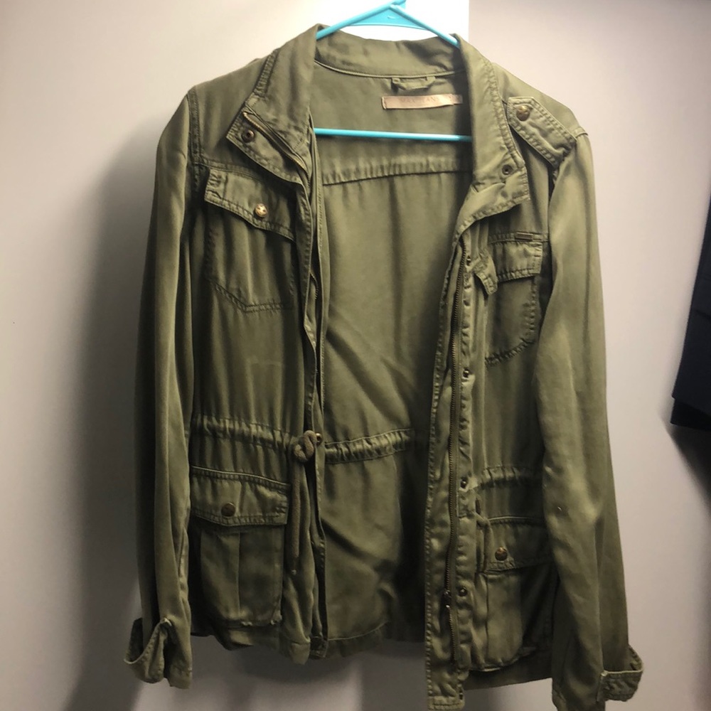 Army green jacket - Picture 1 of 1